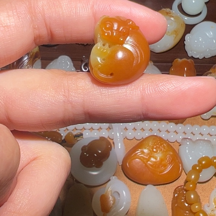 未镶嵌和田玉挂件