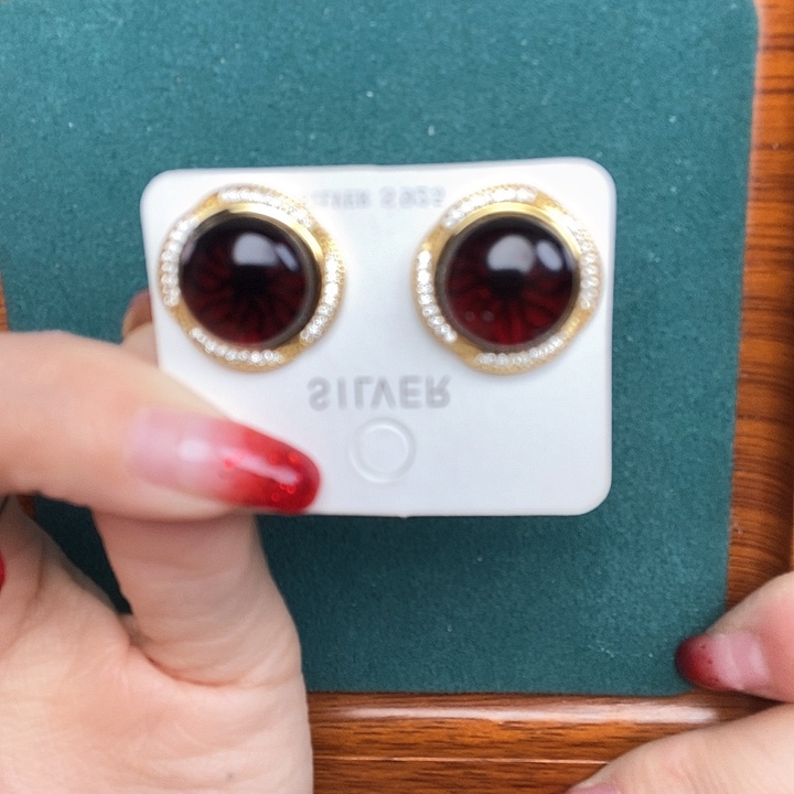 血珀耳饰银S925镶嵌耳钉