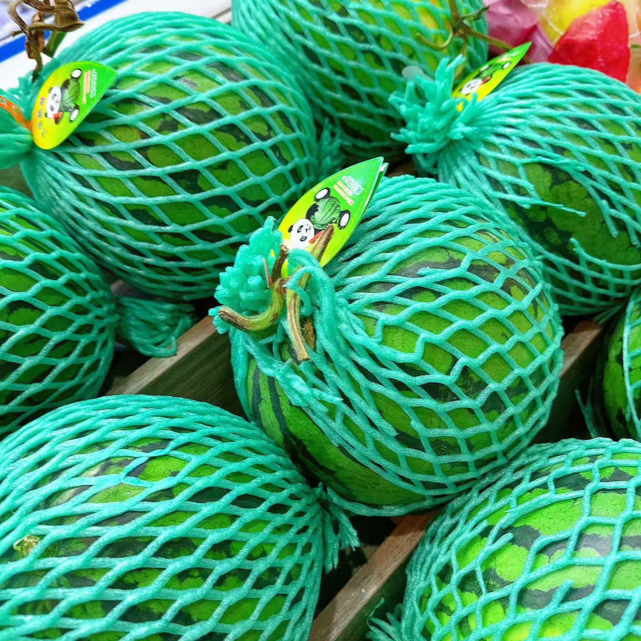 麒麟西瓜 一枚整果 7-8斤左右