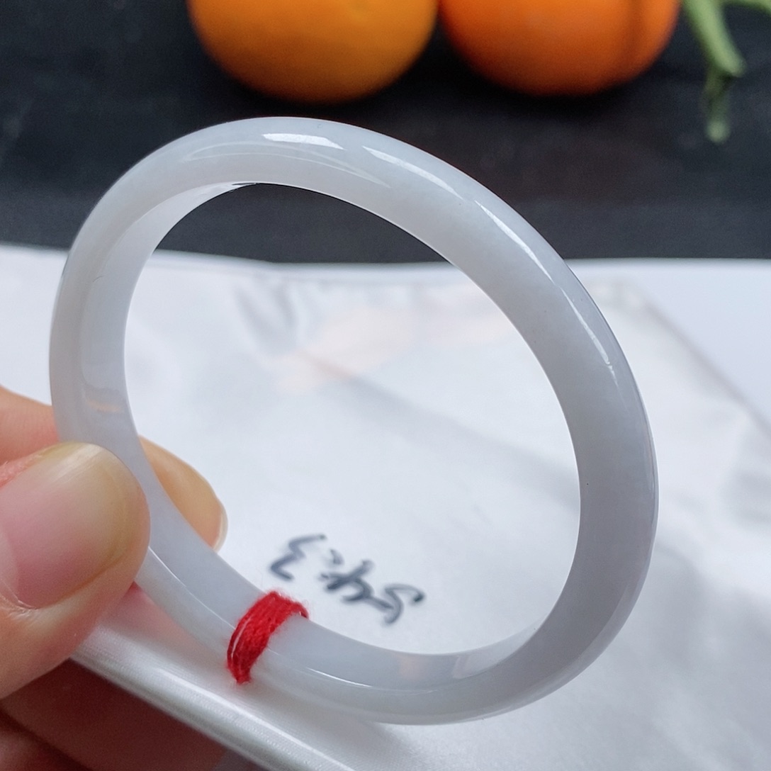 【闪购商品】翡翠手镯（贵妃镯）未镶嵌235号