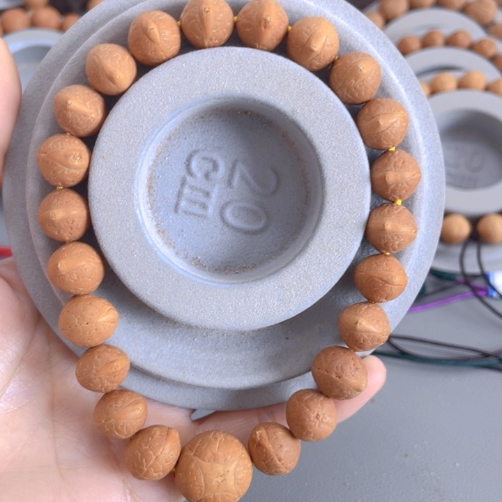 蠢***绽手串凤眼菩提12mm+凤眼92@1466