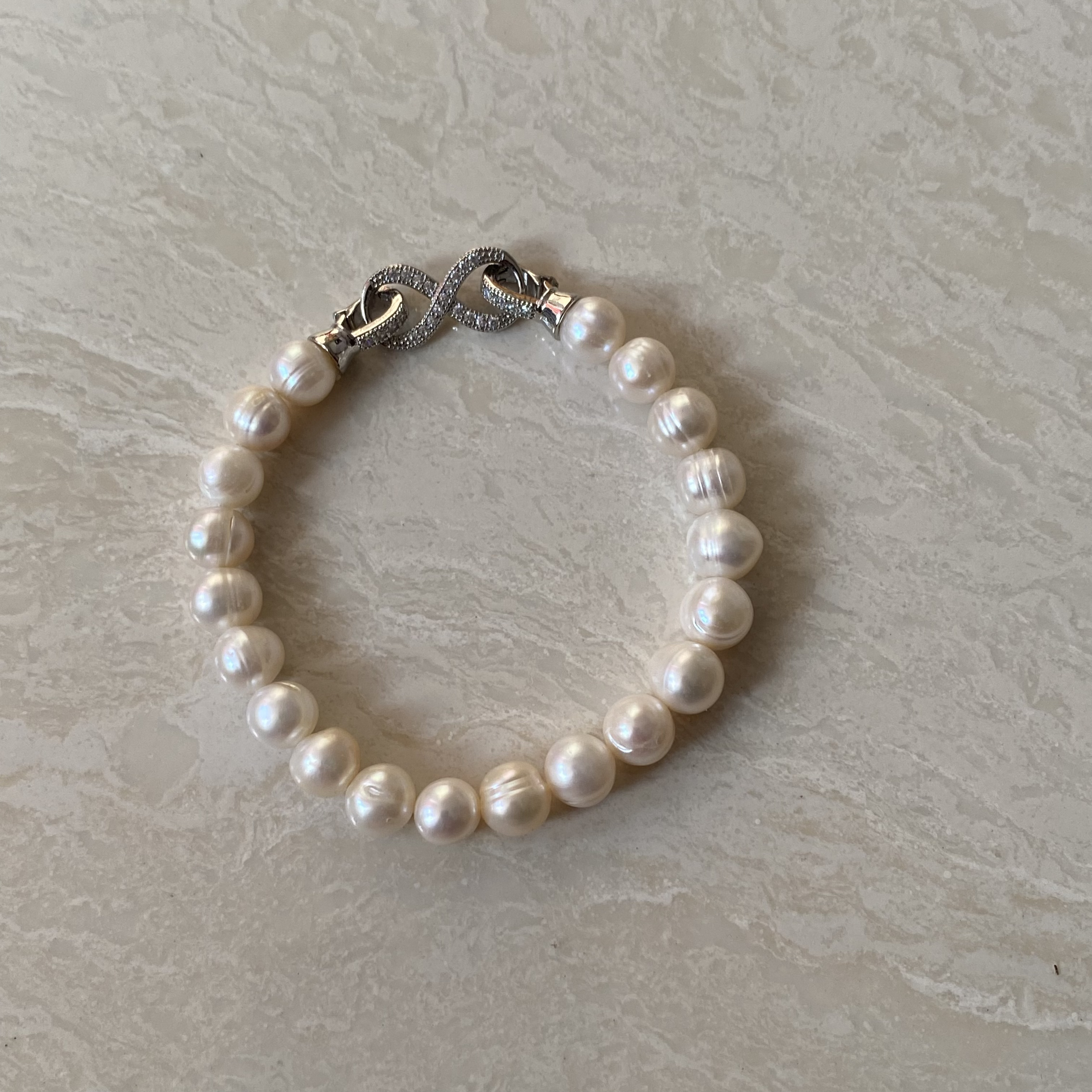 手饰白色珍珠工艺品摆件