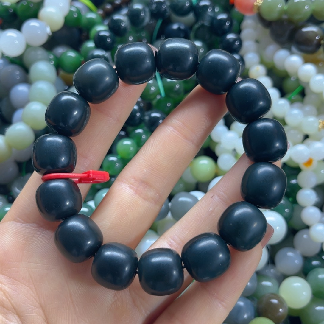 手链未镶嵌和田玉