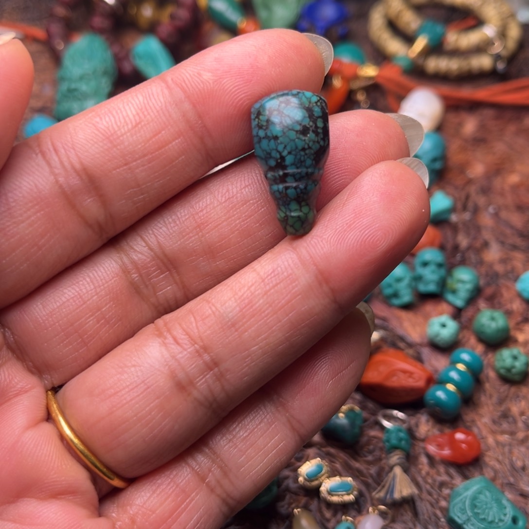 绿松石三通未镶嵌