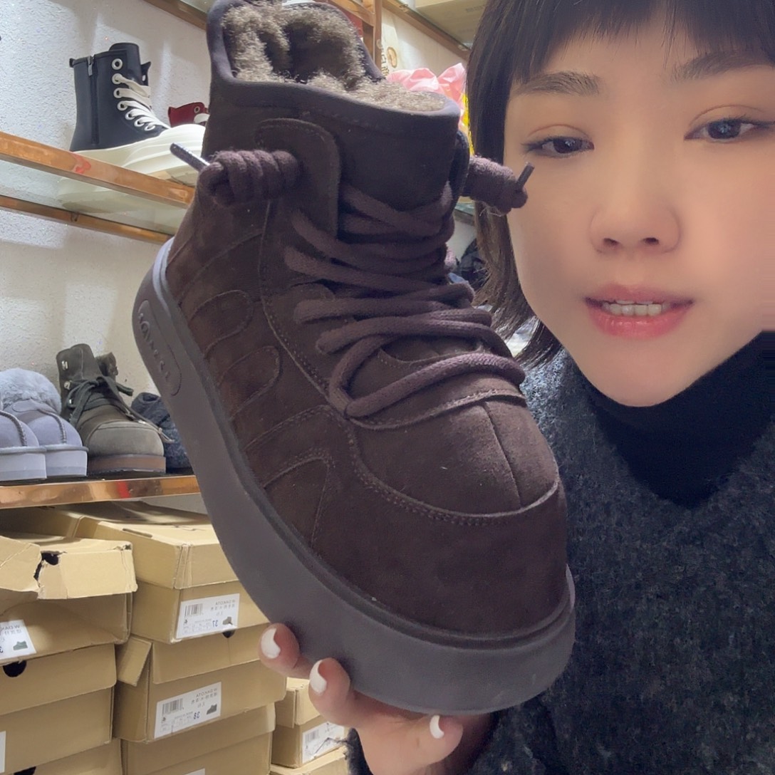 38码咖色卡皮巴拉