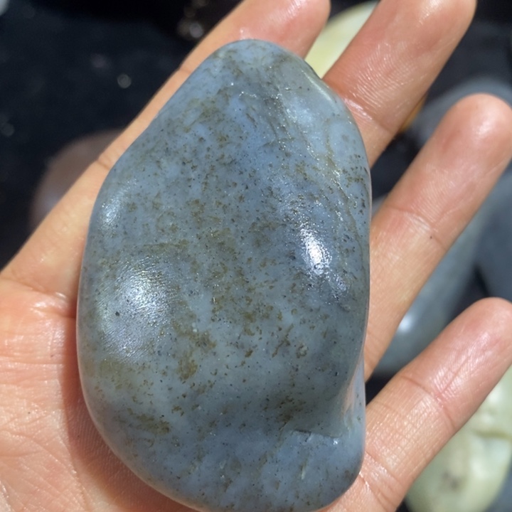 颈饰未镶嵌和田玉（糖玉）18
