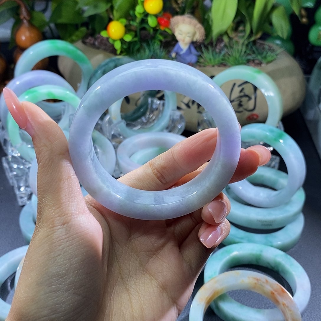 未镶嵌手镯定制翡翠华*