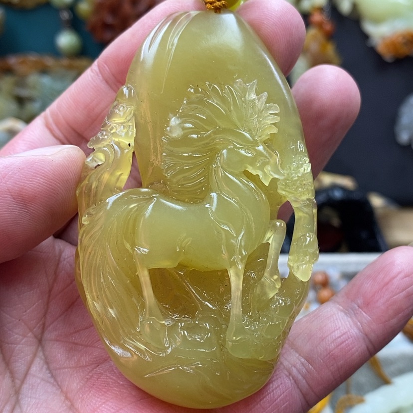 【闪购商品】蛇纹石玉吊坠未镶嵌