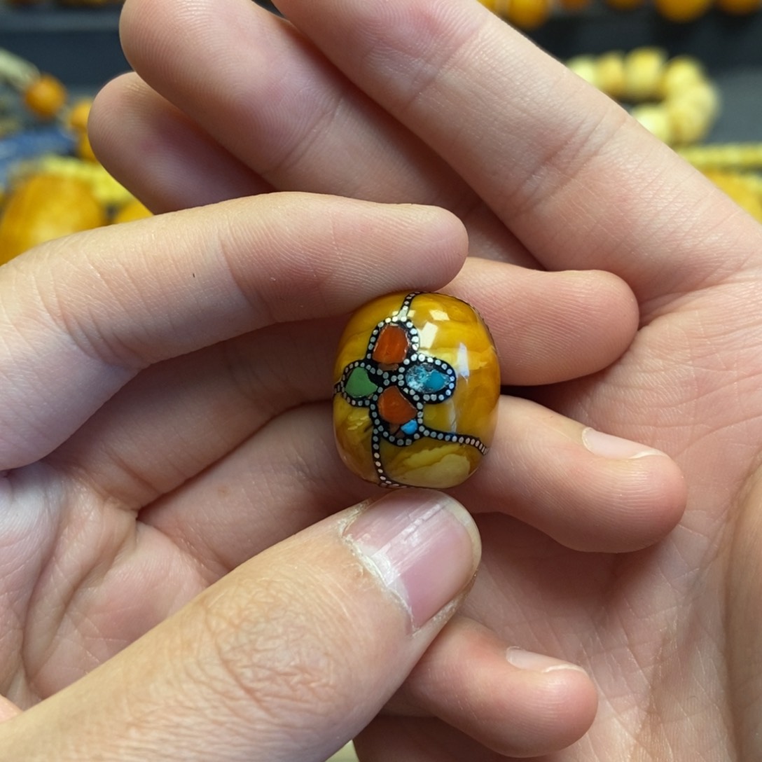 琥珀珠宝奇石未镶嵌