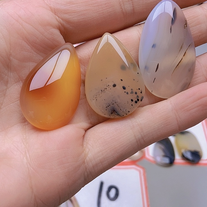 【闪购商品】未镶嵌玛瑙/玉髓珠宝半成品然**物
