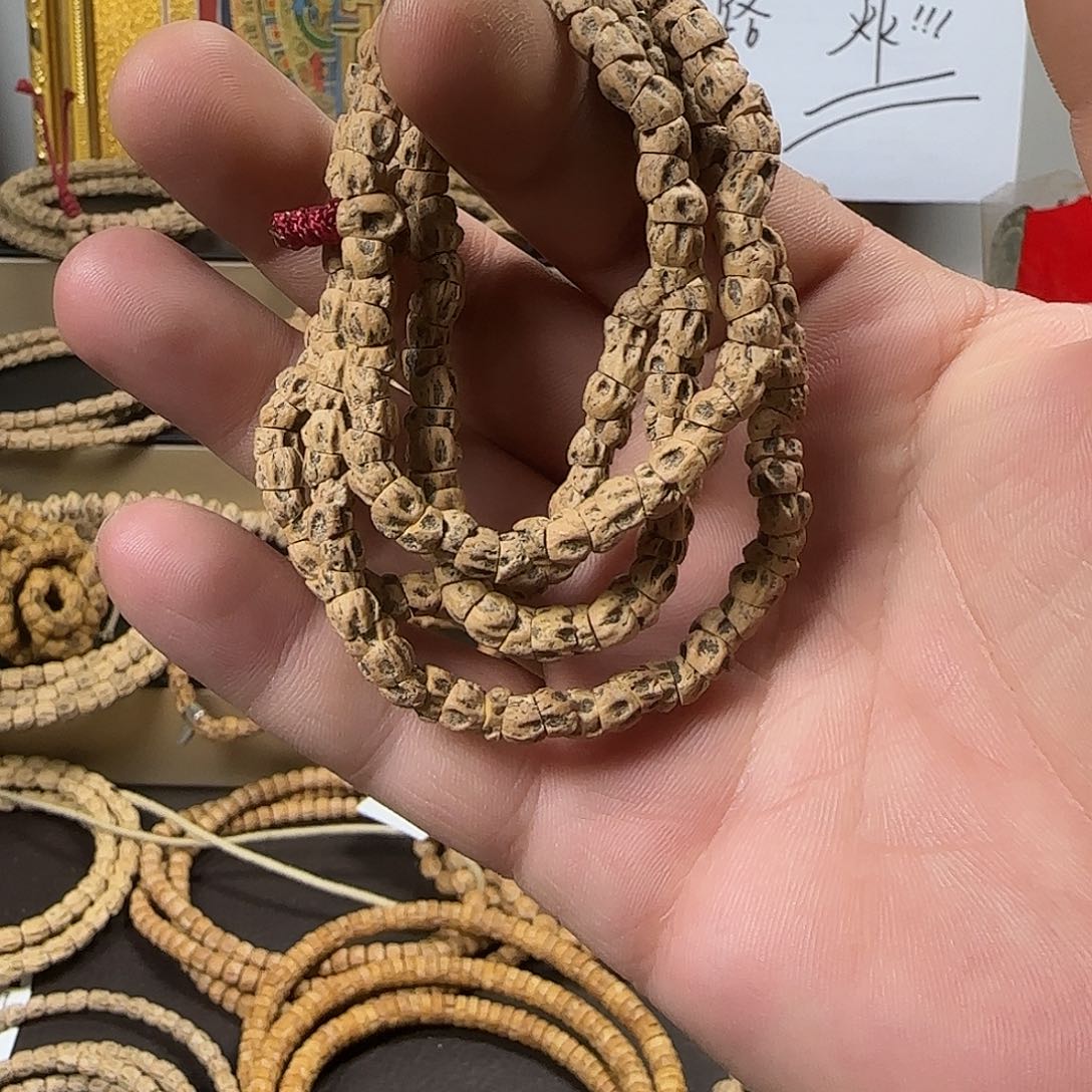 H***生柏香籽/百香籽吊坠