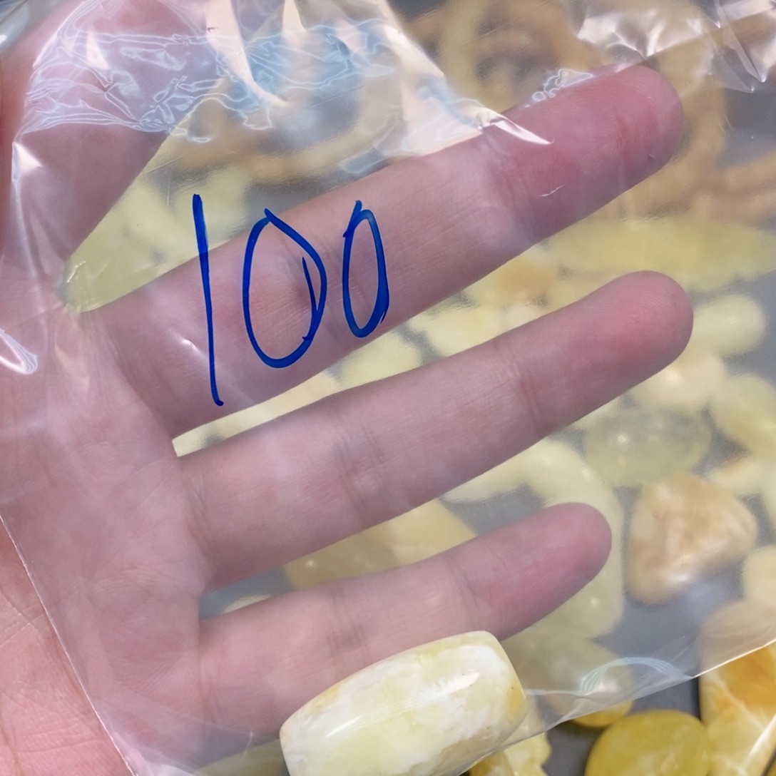 未镶嵌琥珀珠宝奇石小*巾
