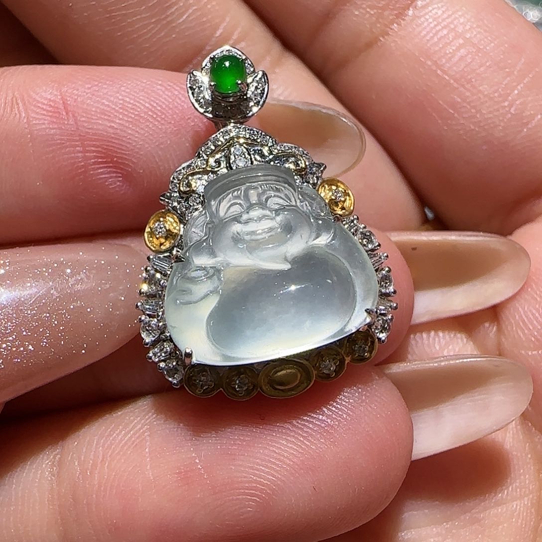 【闪购商品】颈饰18K金镶嵌翡翠天然