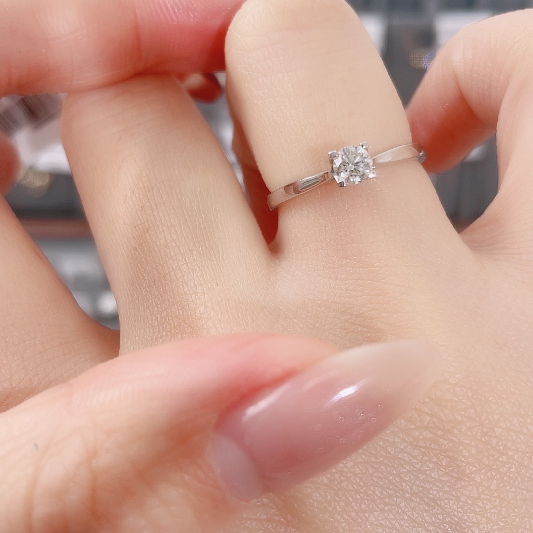 天然钻石戒指/指环18K金镶嵌H18060233