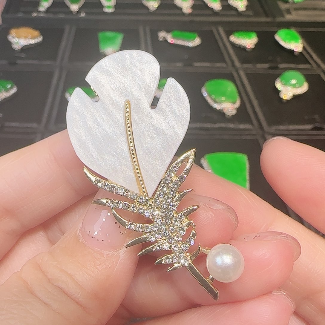 胸饰淡水珍珠未镶嵌