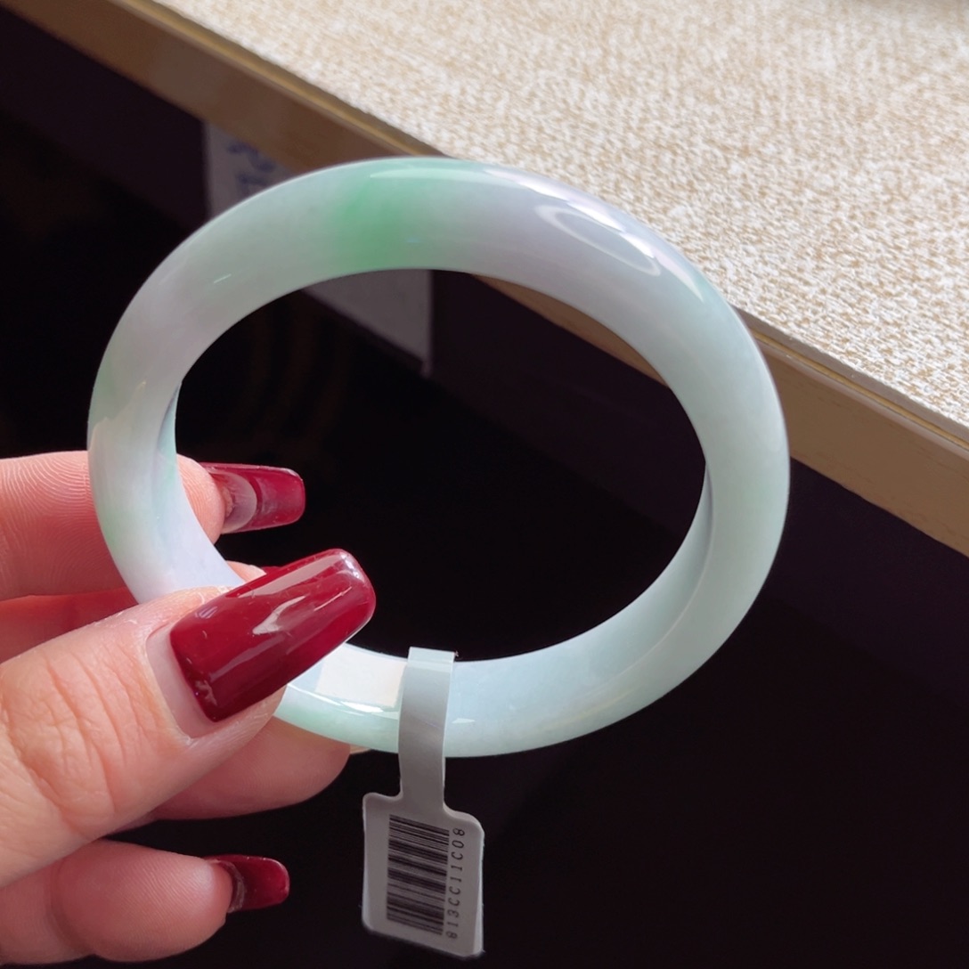 翡翠手镯未镶嵌手镯