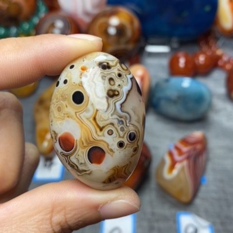未镶嵌玛瑙/玉髓珠宝奇石唐**石打孔不退不换