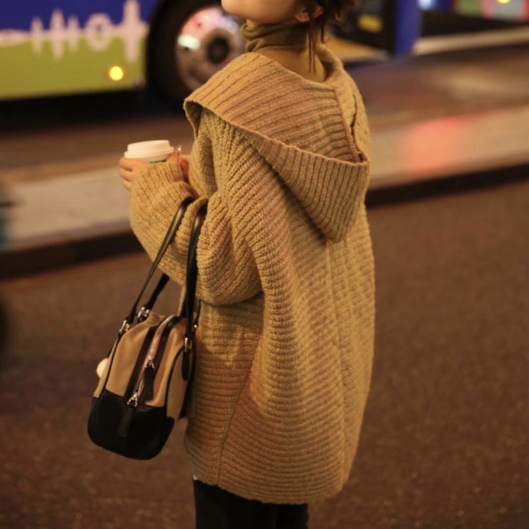阿玛施新款绵羊毛保暖厚实连帽素色针织秋冬开衫外套女5499224