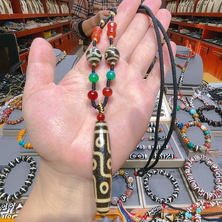 未镶嵌玛瑙/玉髓珠宝奇石