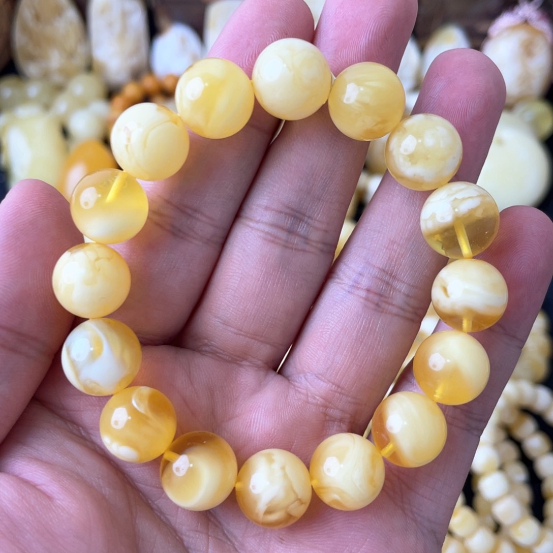 琥珀手串未镶嵌12+俄料金白妖花圆珠手串