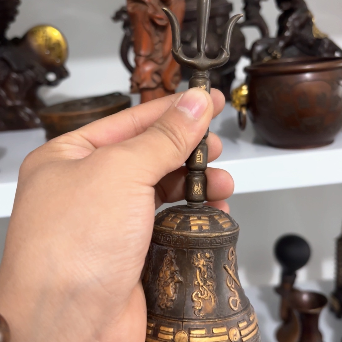 铜器摆件收收藏藏