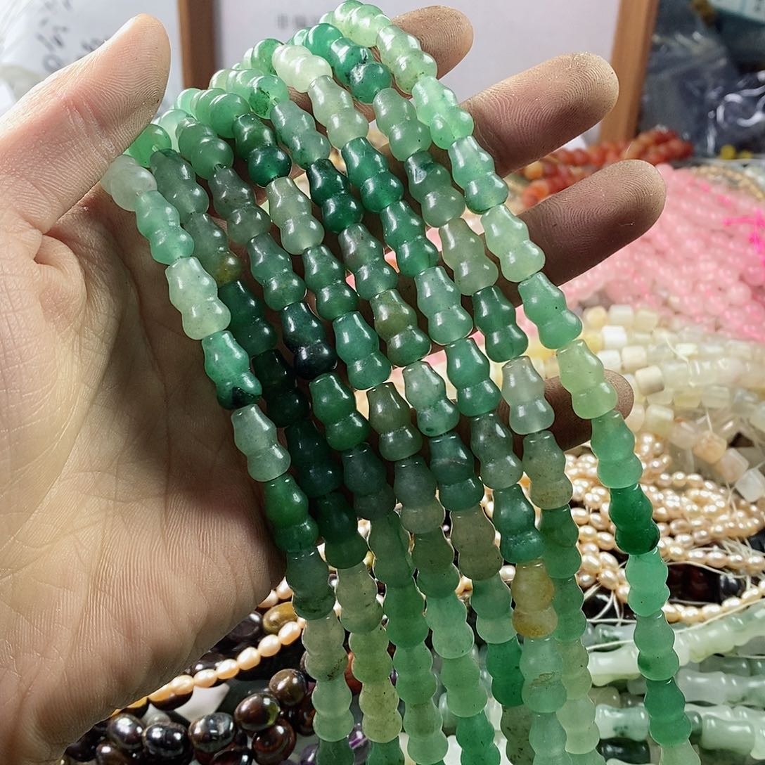 玛瑙/玉髓珠宝半成品未镶嵌一条天然8×13绿东岭玉葫芦