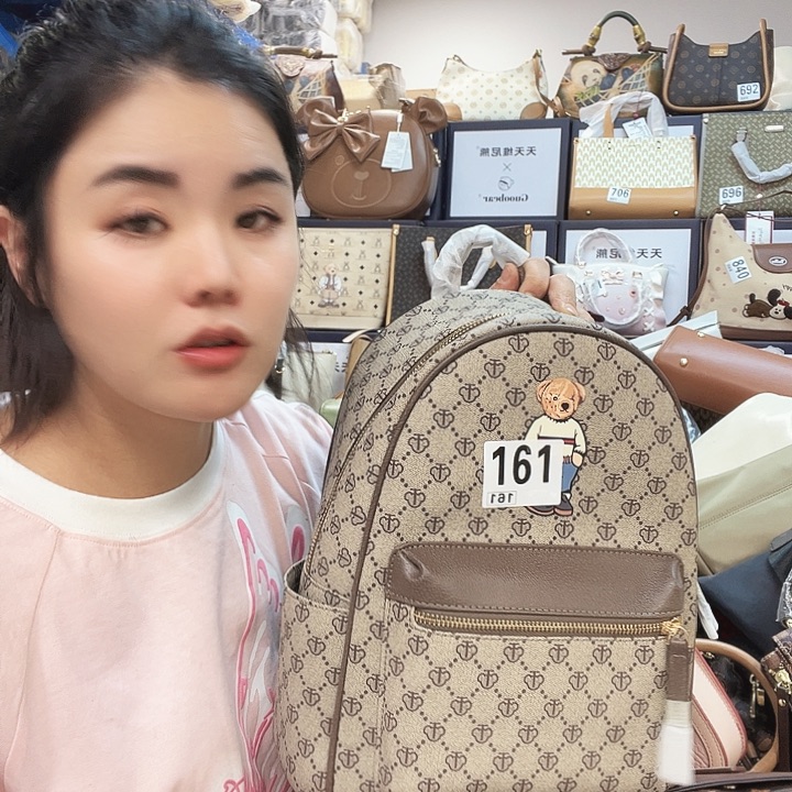 PU包包包包包包包包吧