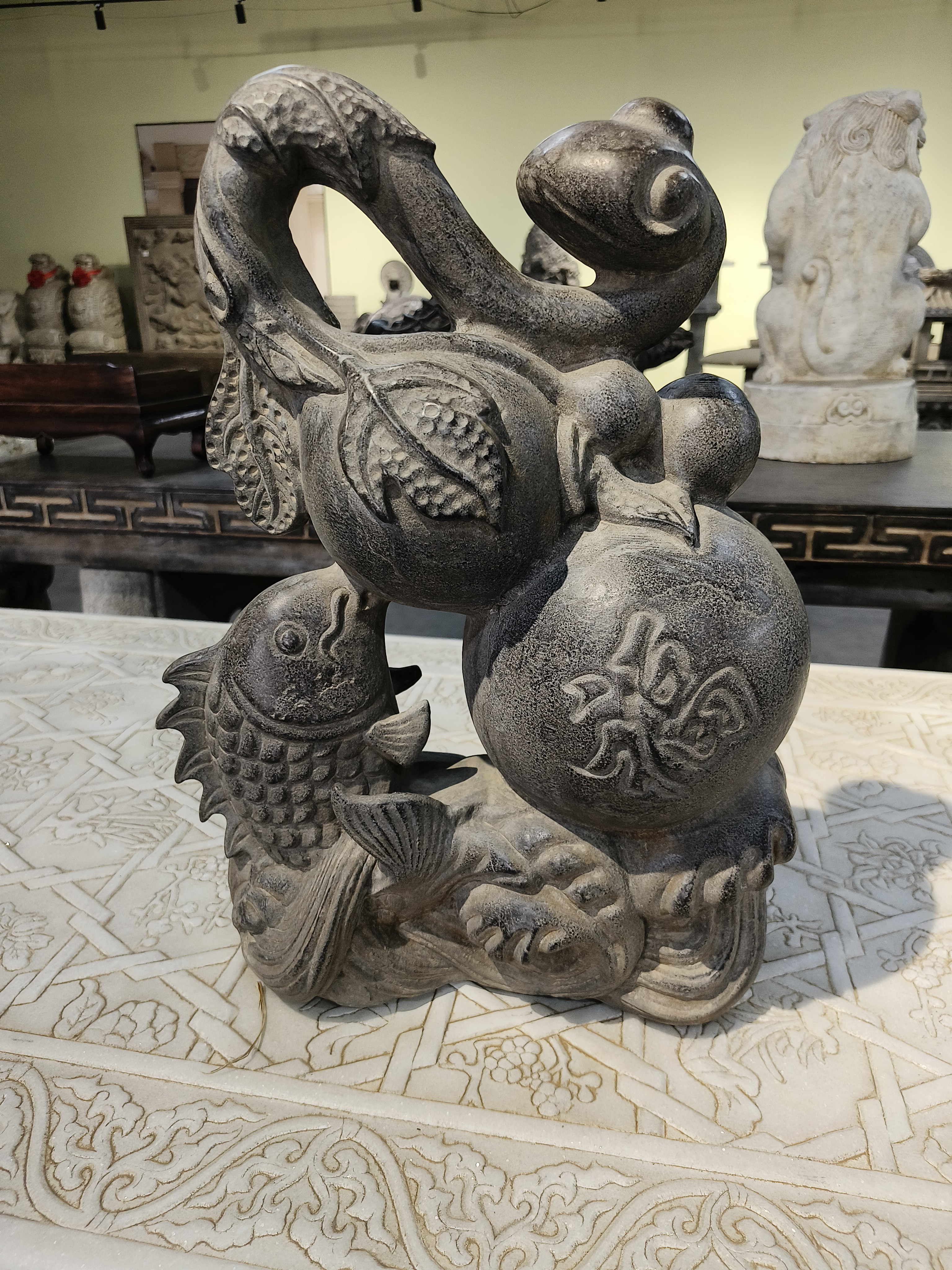 青石材质整石整雕的葫芦