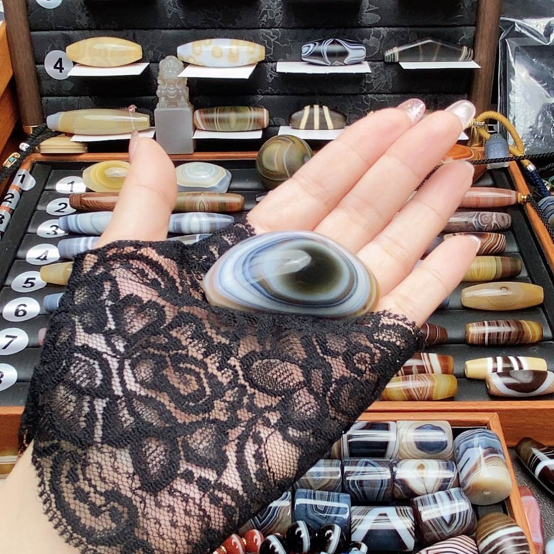 合金颈饰玛瑙/玉髓阿**佛