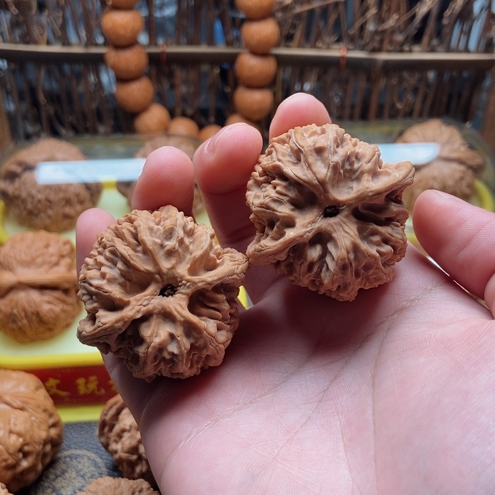 桃核把件乌***王苹果园41全品白茬