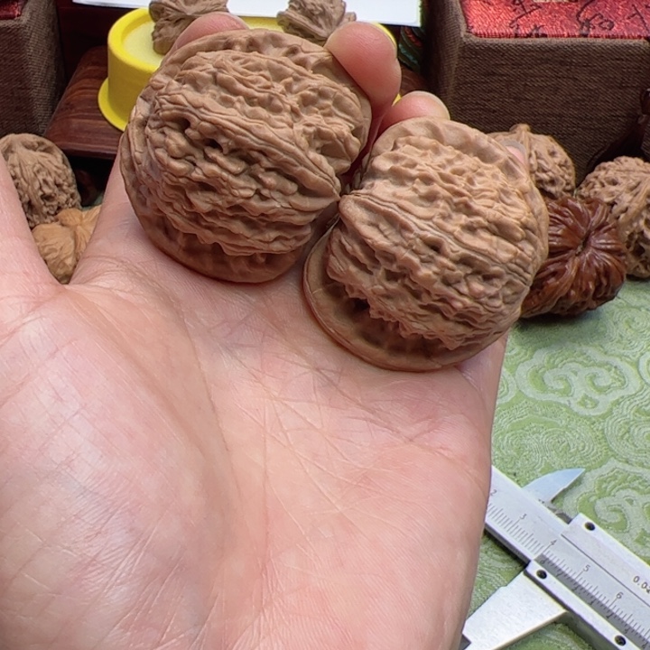 吊坠文玩核桃白狮子文玩核桃手把件