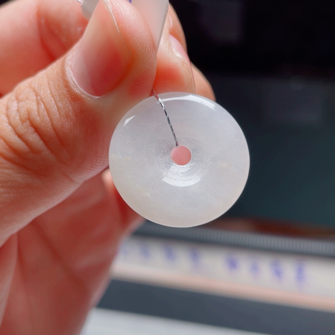 翡翠未镶嵌颈饰4