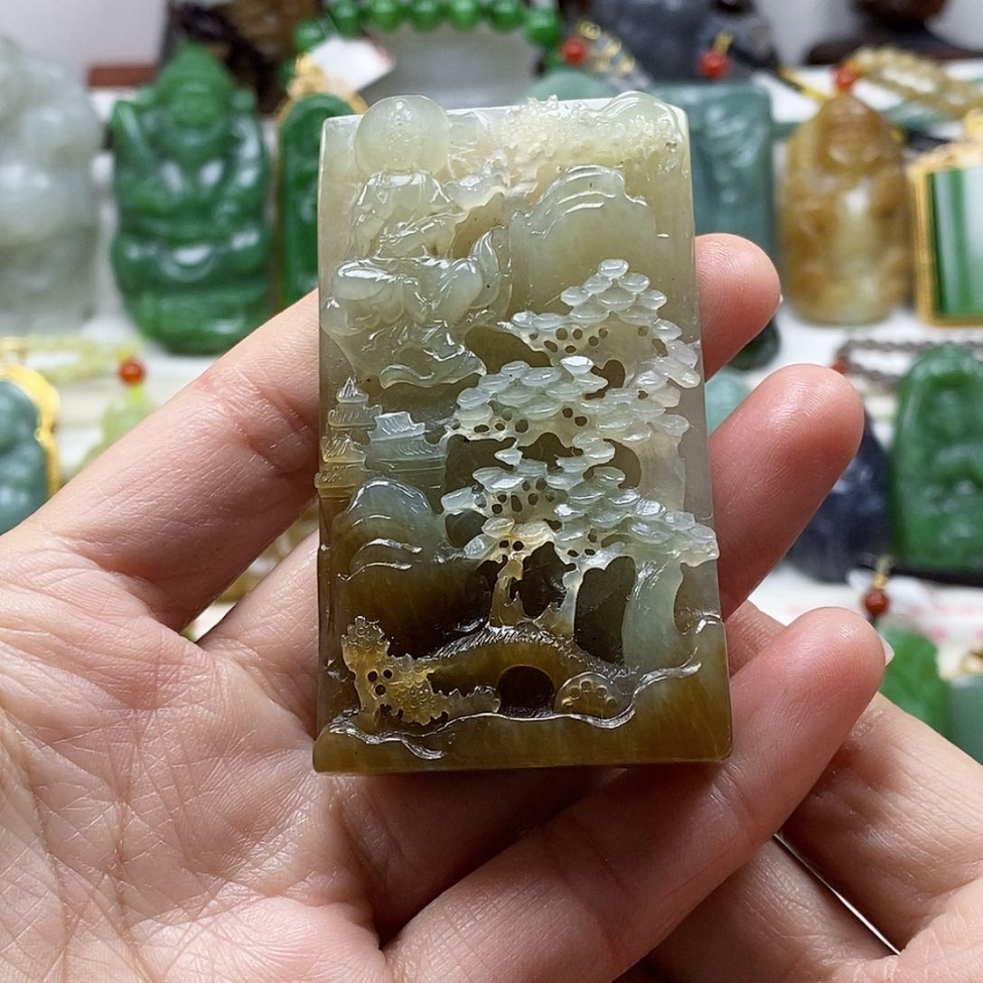 和田玉（糖玉）颈饰未镶嵌