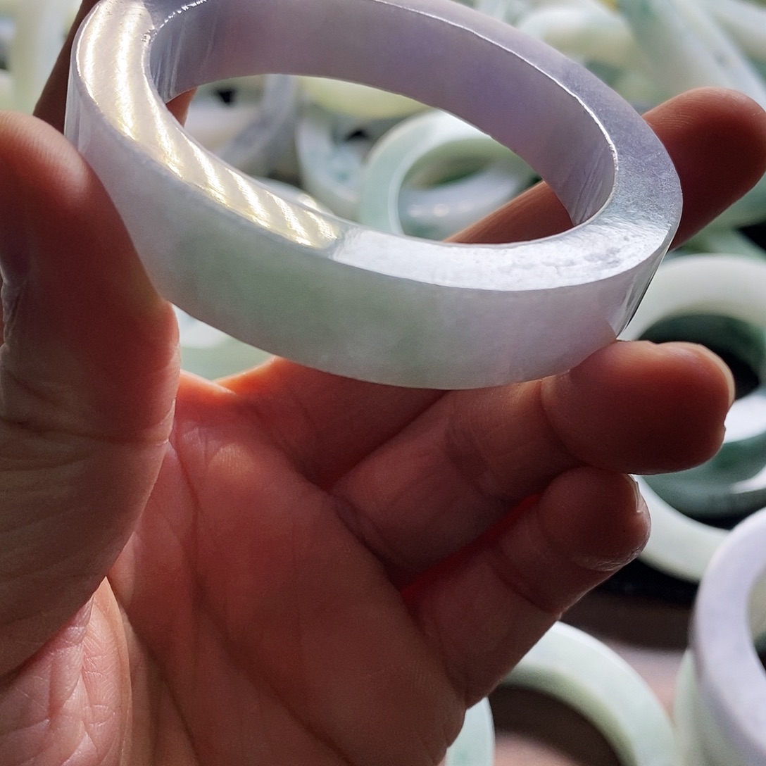 洁***华定制翡翠未镶嵌A货