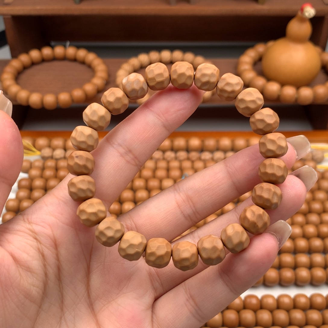 猴头核桃手串精***?微瑕无相