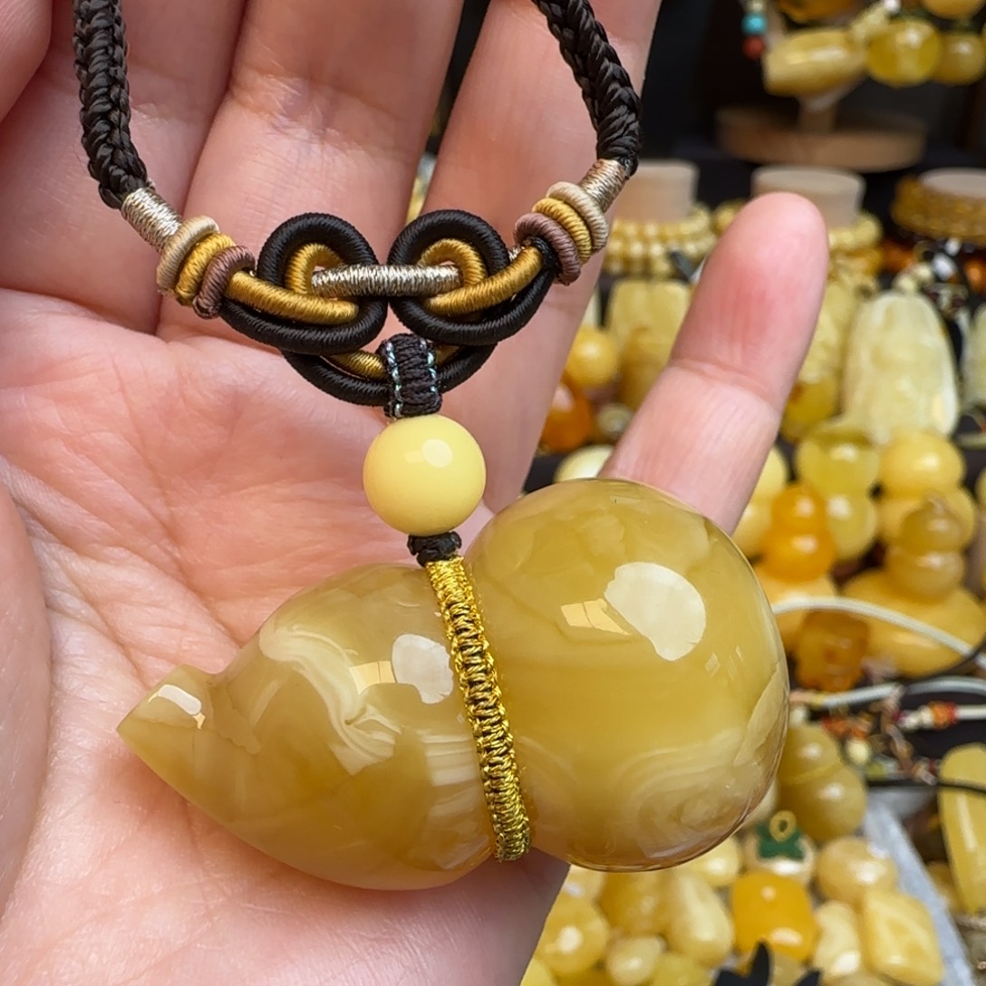 琥珀套链未镶嵌天然俄料蜜糖红蜜蜡葫芦吊坠