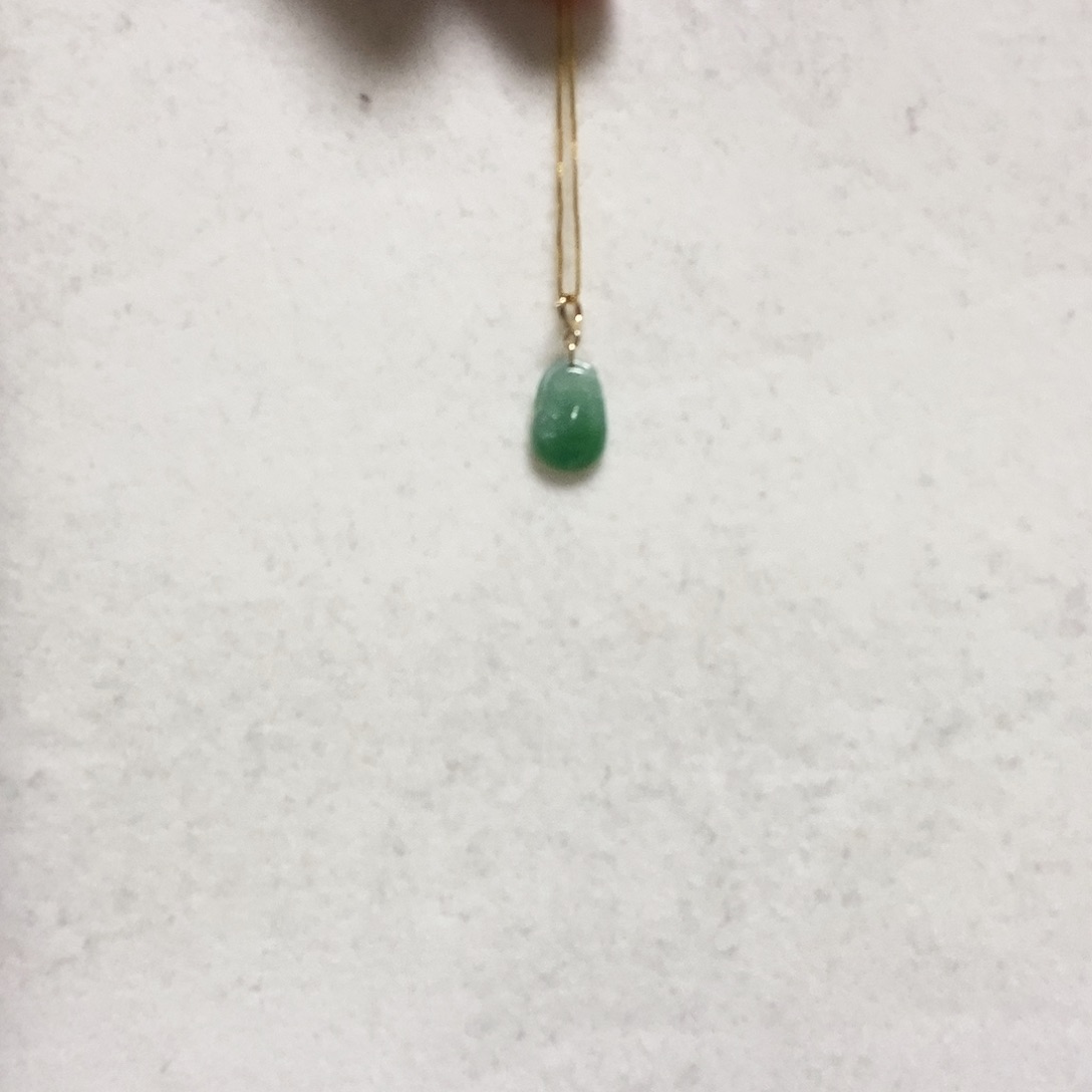 翡翠颈饰18K金镶嵌简单