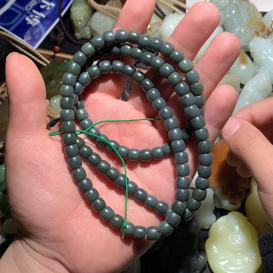 和田玉（糖玉）未镶嵌挂件