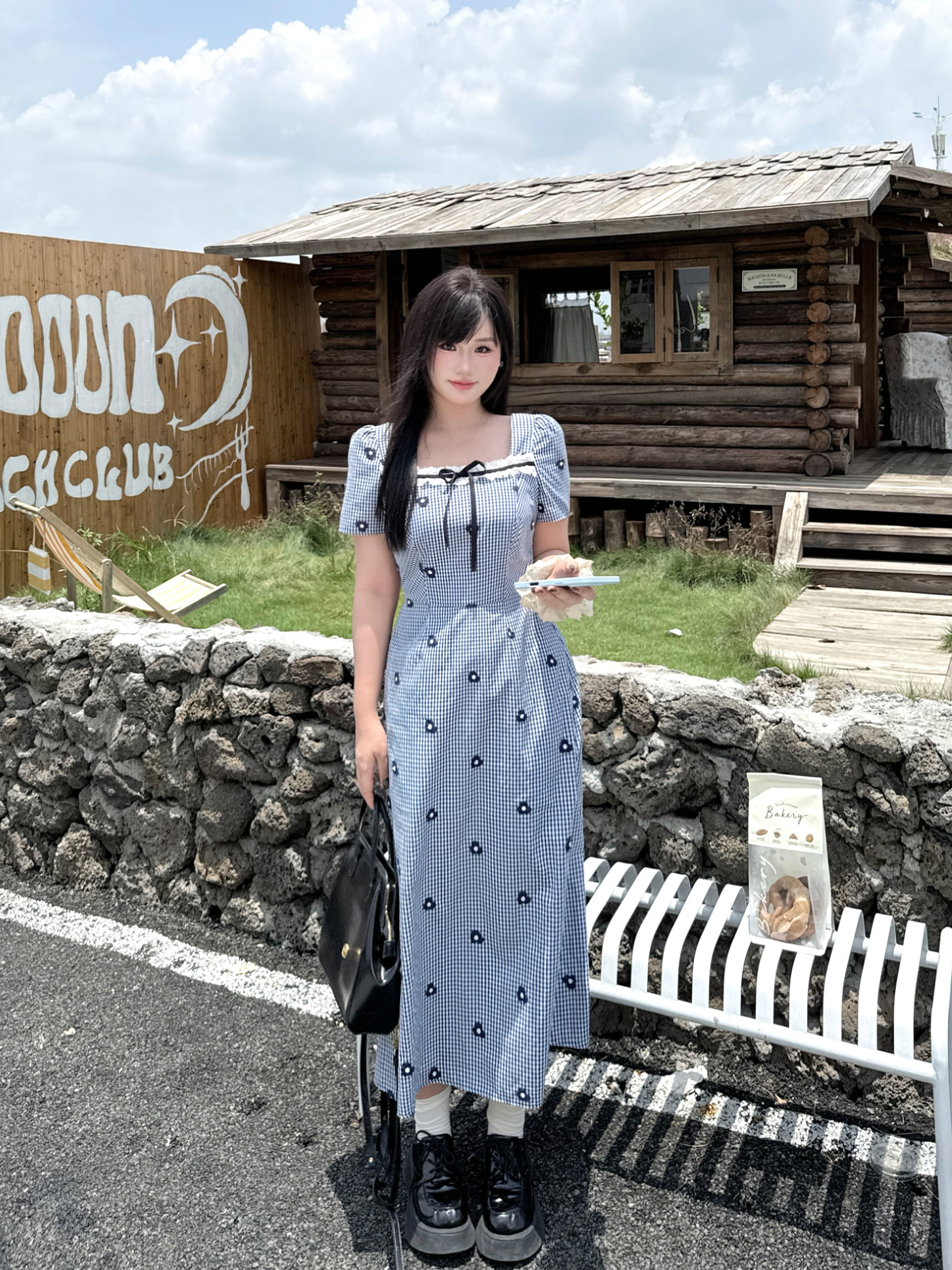 月半鱼【内购会】夏季法式方领条纹套头长裙刺绣花朵图案长裙女