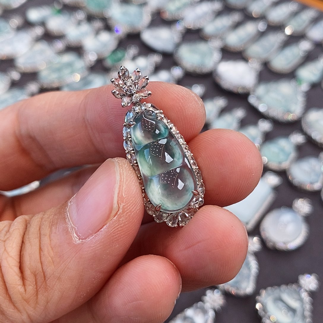 翡翠颈饰18K金镶嵌啊啊啊啊啊啊