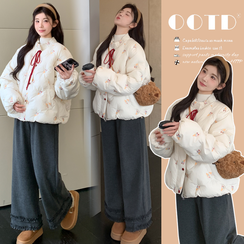 孕妇装冬季新款时尚舒适柔软刺绣潮流百搭羽绒服加绒宽松阔腿裤