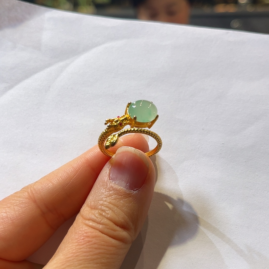 石英质玉未镶嵌戒指