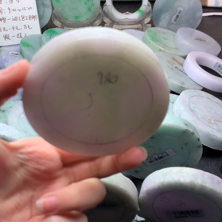 未镶嵌翡翠定制翡翠