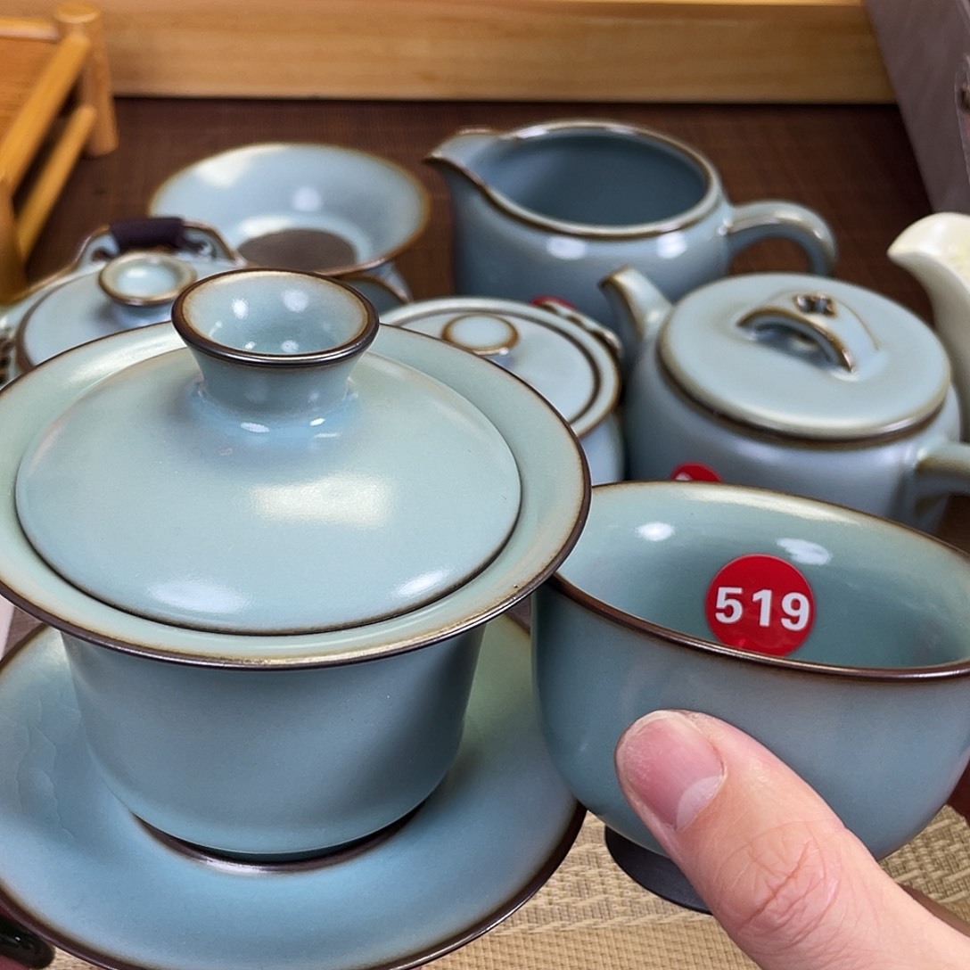 瓷片。。。。。。。。。。。。。。。。