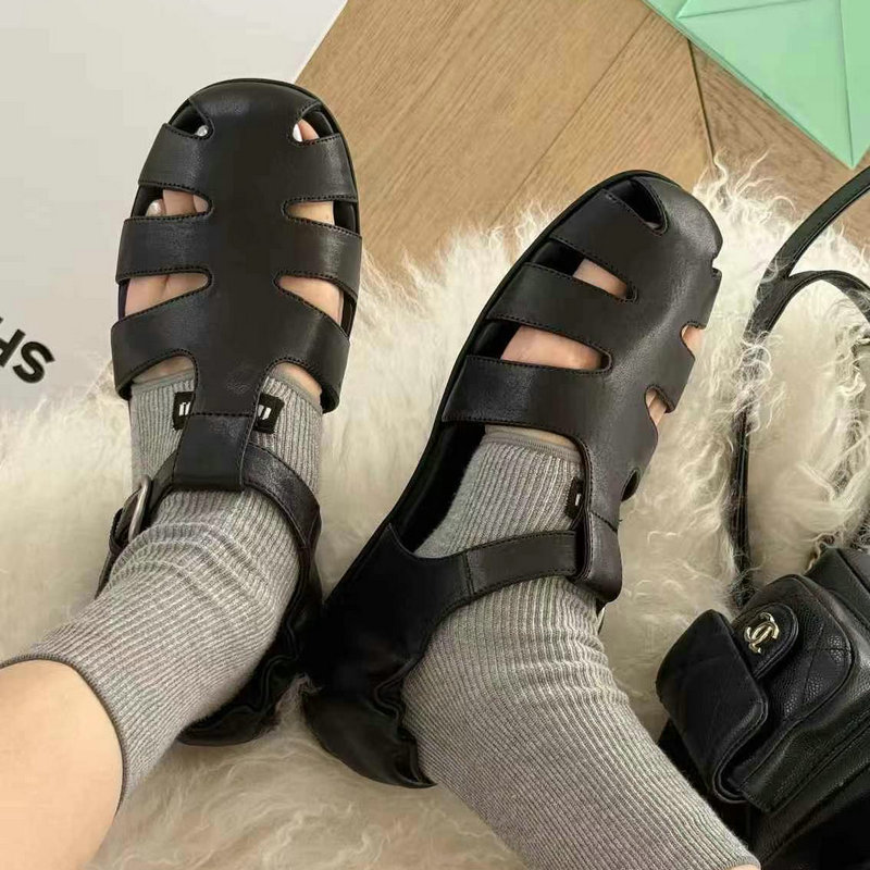 诗歌兰猪笼凉鞋2025新款夏季真皮编织镂空鞋休闲外穿罗马90366-61