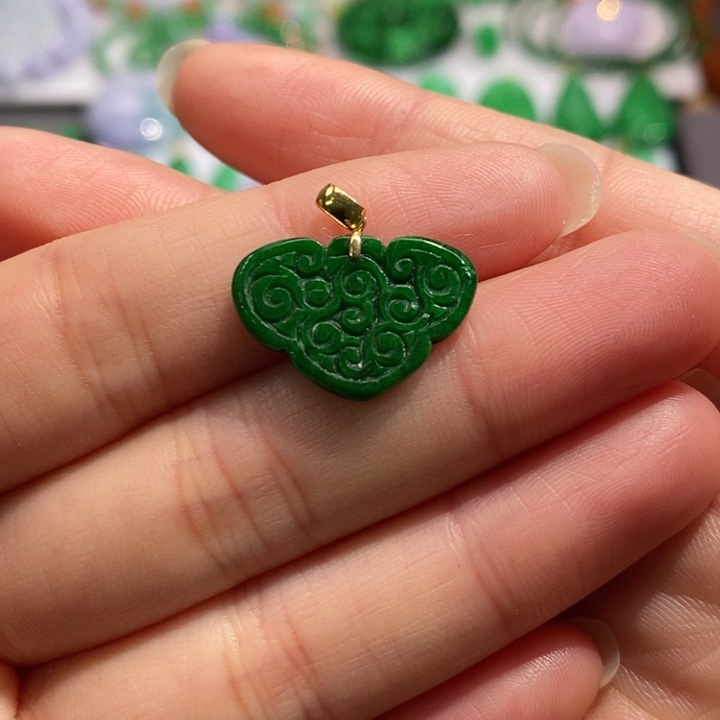 颈饰未镶嵌翡翠吊坠