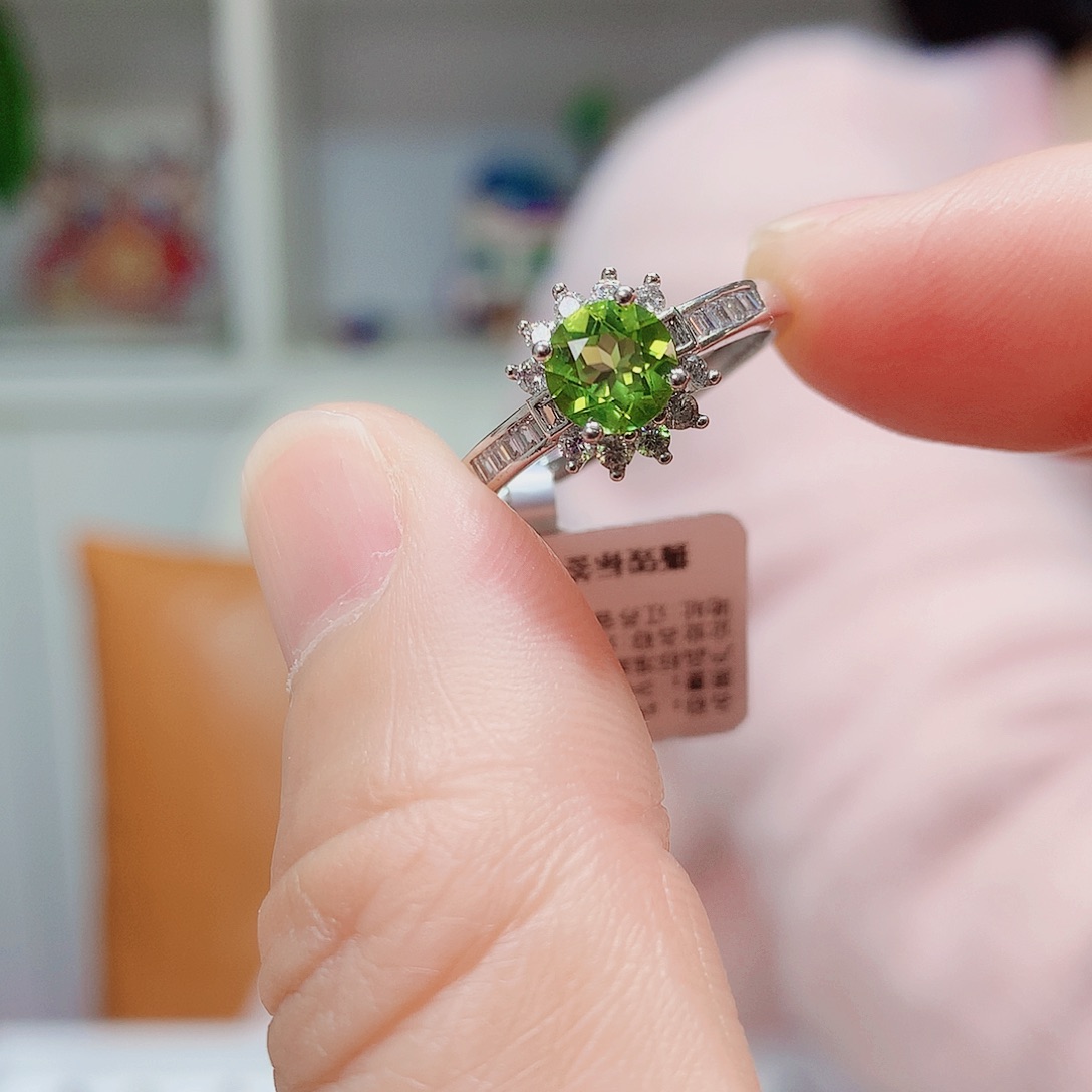 银S925镶嵌戒指橄榄石