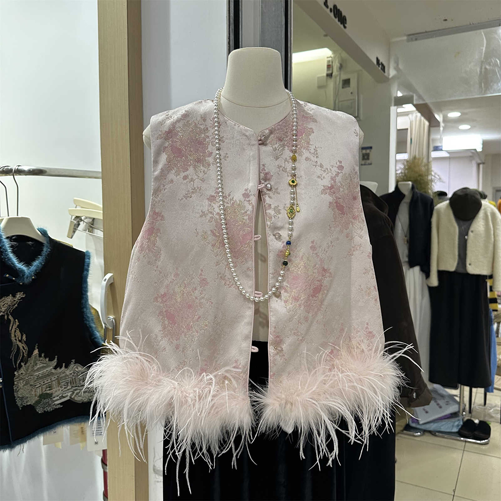 国风夹棉鸵鸟毛马甲女上衣2025秋季新款新中式提花棉马夹坎肩背心