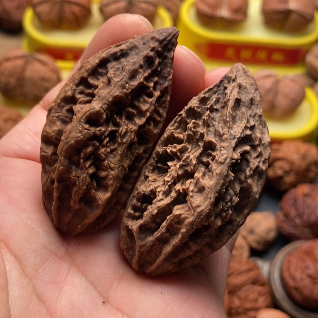 文玩核桃吊坠小涵23