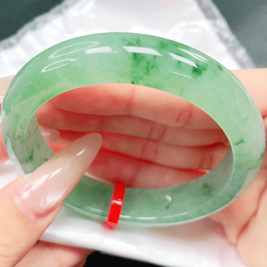 翡翠未镶嵌手镯56